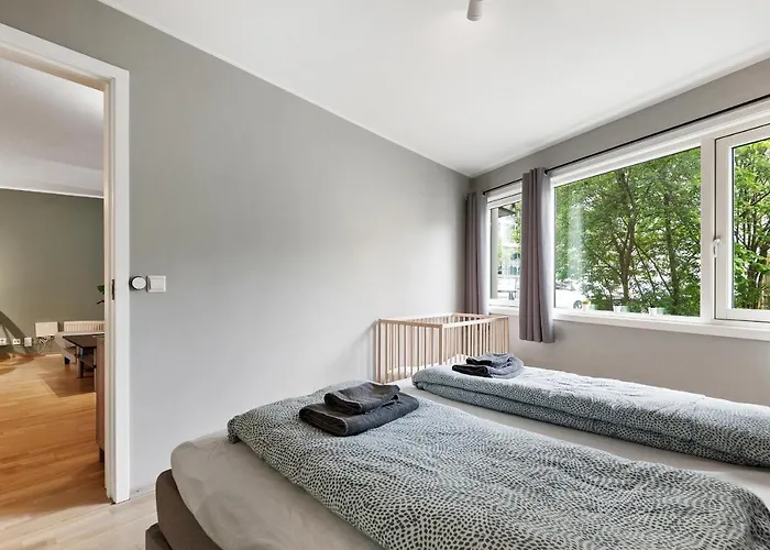 Modern And In 아파트 *