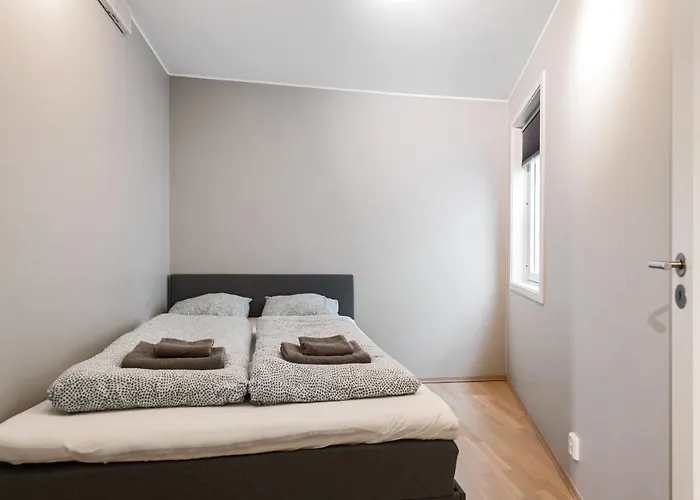 Modern And In 아파트 *